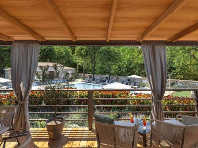 campsite-banki-istiran-village-mobile-homes-exterior-terrace