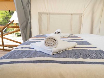 campsite-obonjan-forest-lodge-bedroom-ii-2