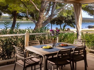 mobile-home-surf-beach-village-mare-exterior-terrace-2