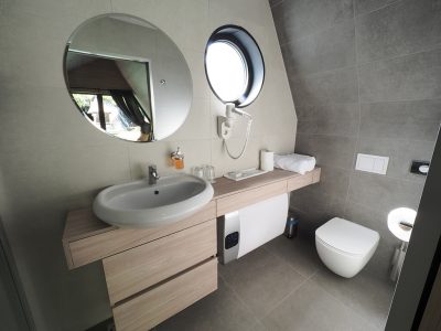 plitvice-holiday-resort-interior-house-near-the-lake-i