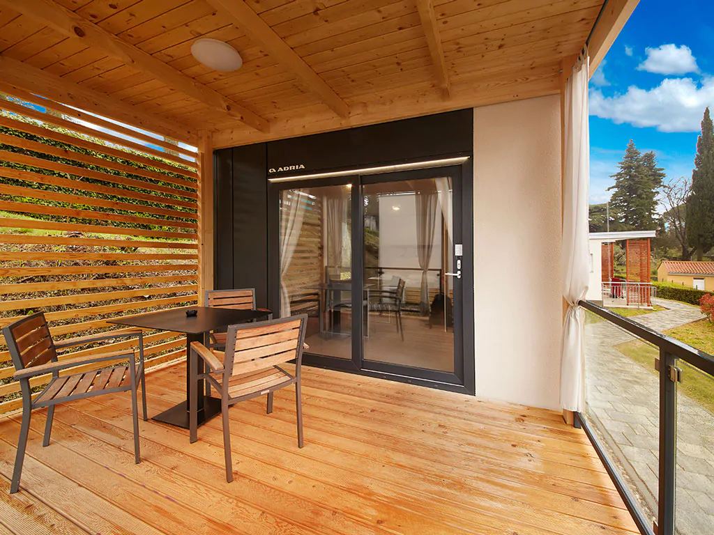 campsite-adria-ankaran-mobile-home-premium-terrace-exterior-terrace