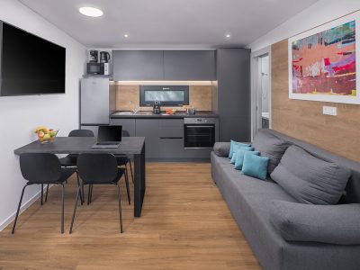 campsite-mon-perin-mobile-home-prestige-villa-jacuzzi