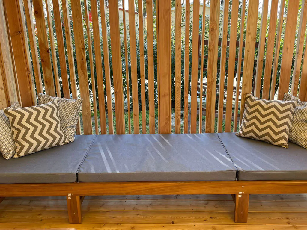campsite-sun-lodge-sabai-exterior-terrace-i-4