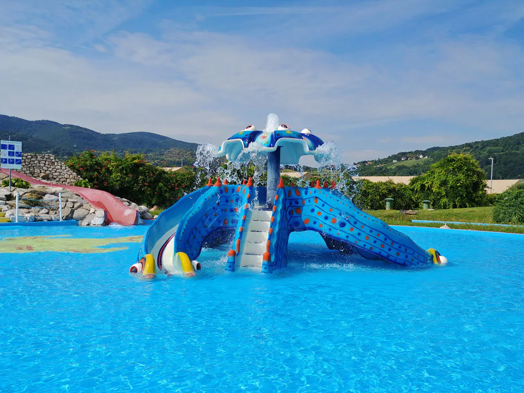 campsite-terme-catez-outdoor-pool-aqua-park-i