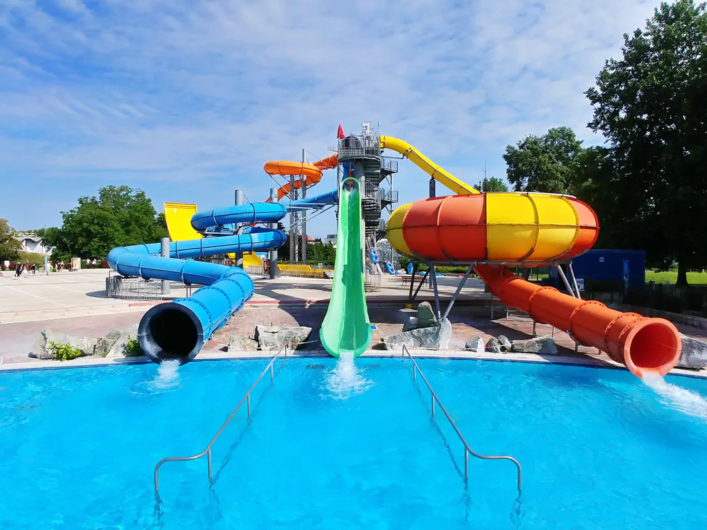 campsite-terme-catez-outdoor-pool-aqua-park