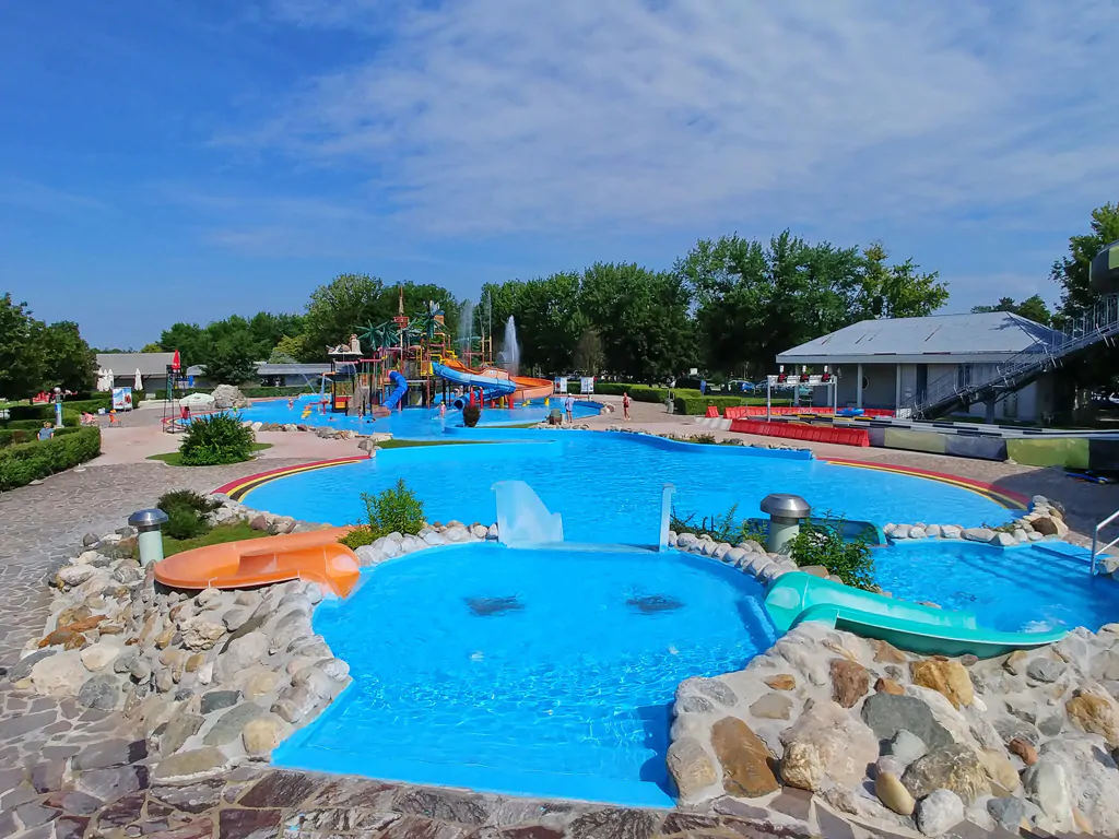 campsite-terme-catez-outdoor-pool-slides-i