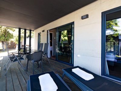 elements-campsite-selce-vip-mobile-homes-terrace-2