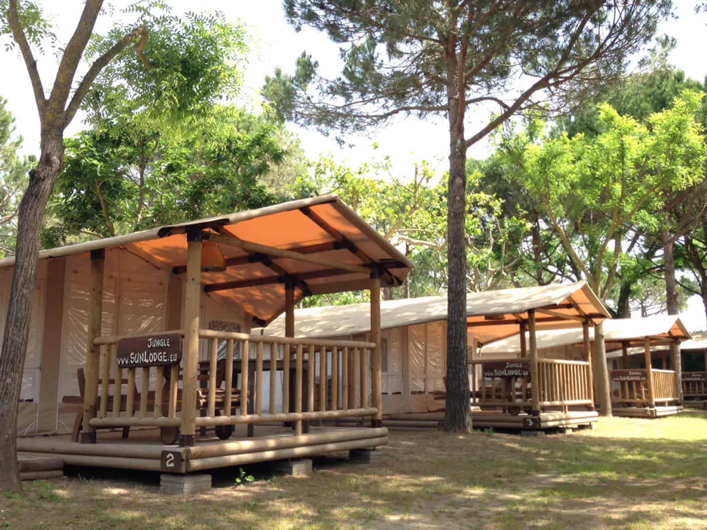 mobile-home-sunlodge-jungle-exterior-terrace-i