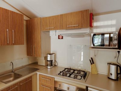 sunlodge-maple-mobile-home-interior-kitchen