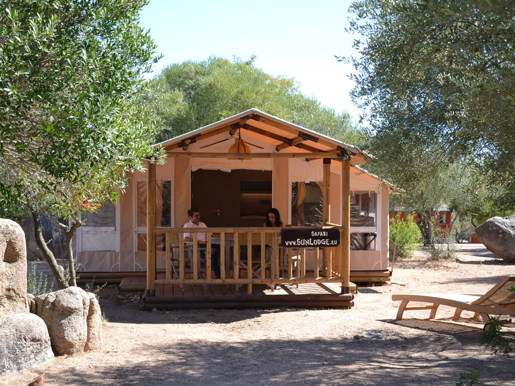 sunlodge-safari-tent-exterior-terrace-i