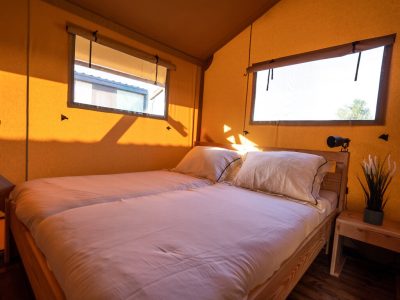 sunlodge-taiga-tent-interior-bedroom