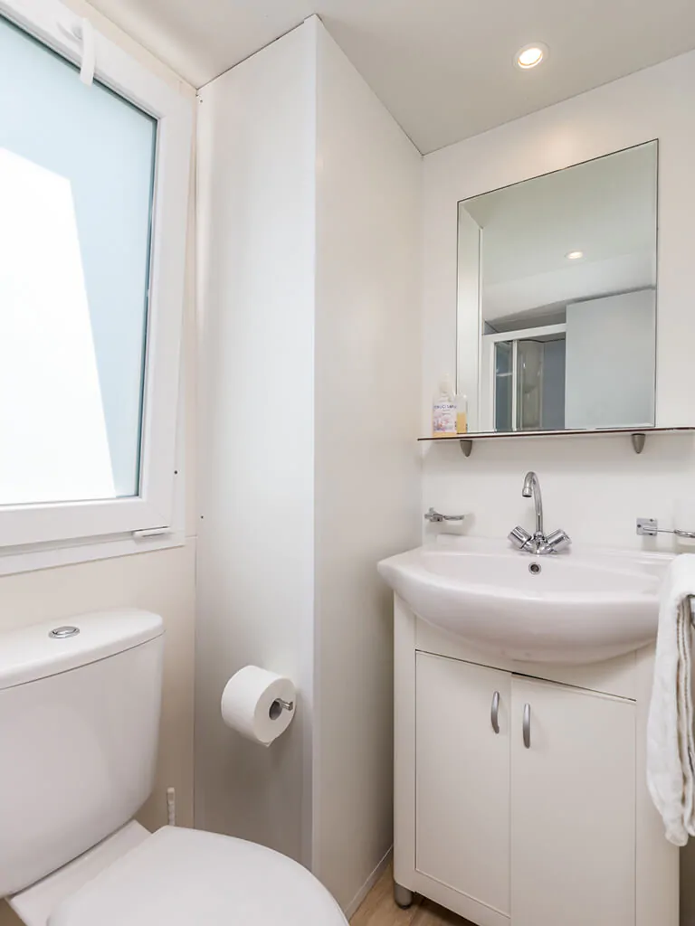 camping-strasko-bathroom-interior-of-adria-mobile-home-iv-2