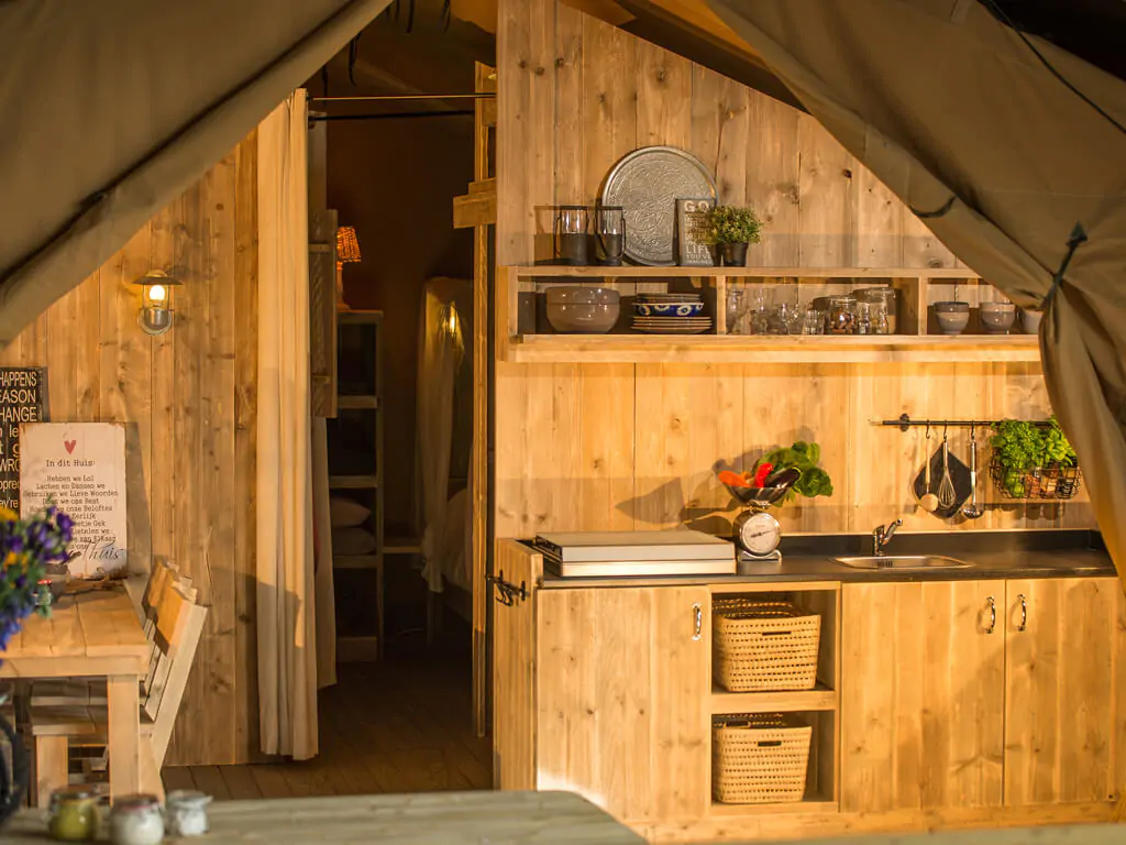 glamping-tent-sunlodge-bintulu-interior-kitchen-i