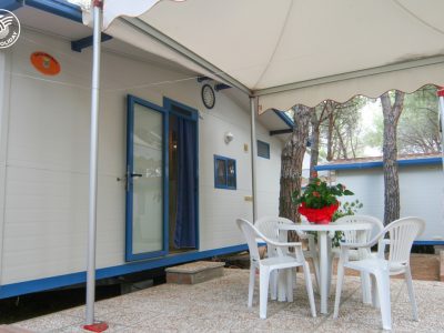 mobile-home-baia-blu-exterior-terrace