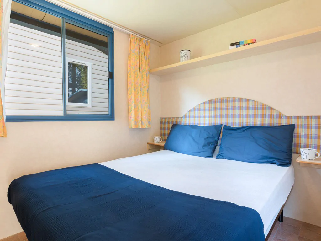 mobile-home-baia-blu-interior-bedroom-i