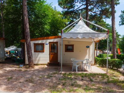 mobile-home-baia-comfort-exterior-terrace-2
