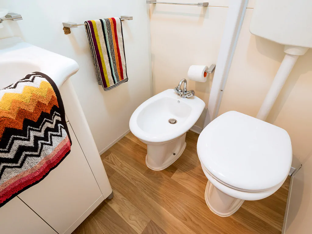 mobile-home-blu-resort-interior-bathroom-i