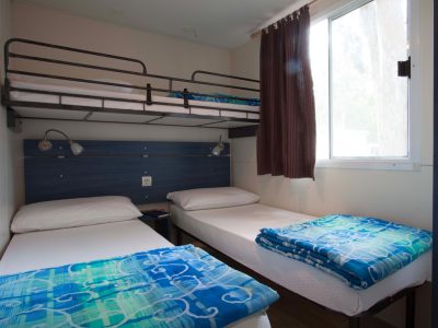 mobile-home-blu-romantic-interior-bedroom-i