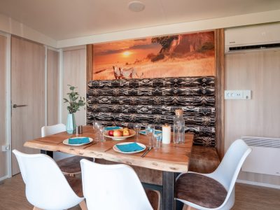 mobile-home-sunlodge-big-leaf-interior-living-area-6