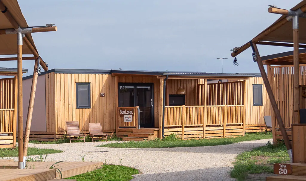 mobile-home-sunlodge-catalpa-exterior-4