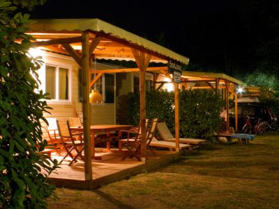 sun-lodge-aspen-mobile-home-exterior-terrace-i-12