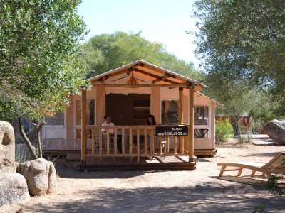 sunlodge-safari-tent-exterior-terrace-i-4