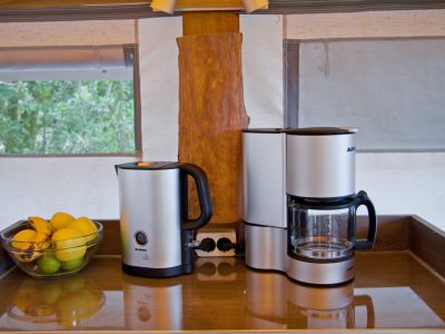 sunlodge-safari-tent-interior-coffee-i-4