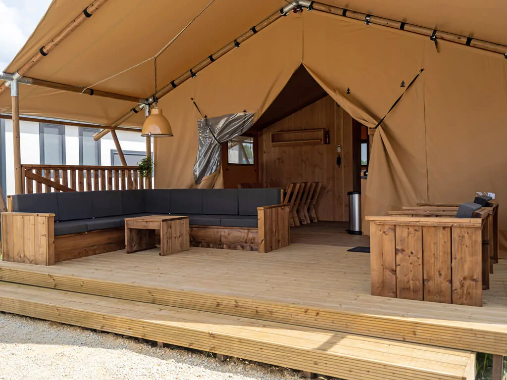 sunlodge-taiga-tent-exterior-terrace-i-2
