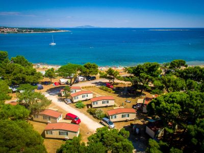 arena-medulin-mobile-home-medulin-sea-side-exterior-view