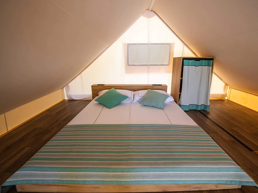 arena-stoja-two-bedroom-safari-loft-tent-sea-view-vii