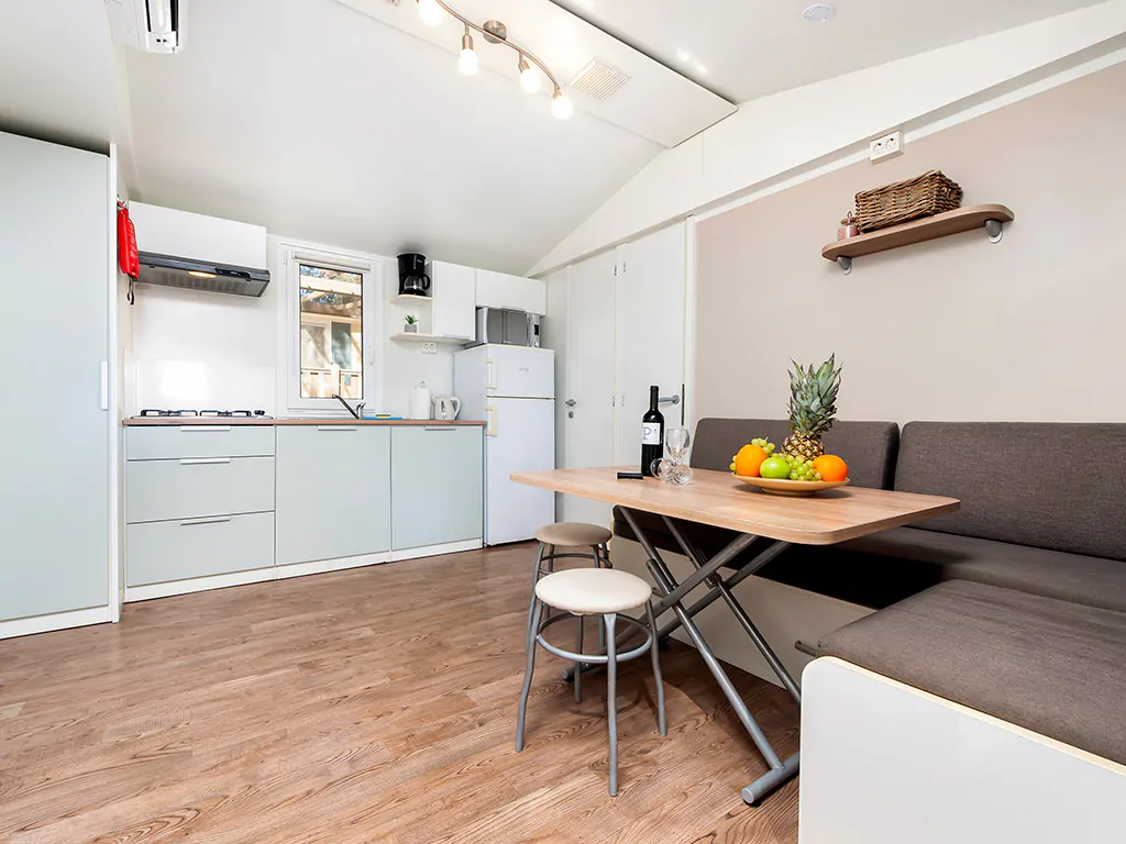 campsite-bivillage-mobile-home-standard-interior-living-room-2