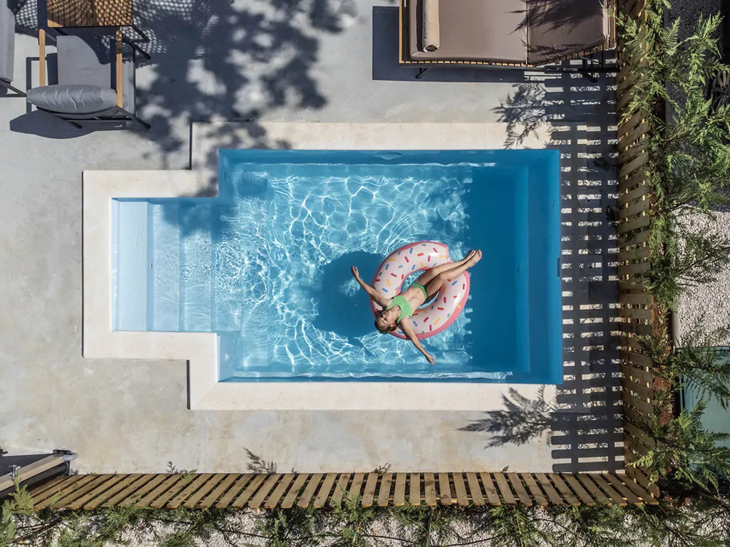 campsite-polidor-villa-superior-exterior-pool