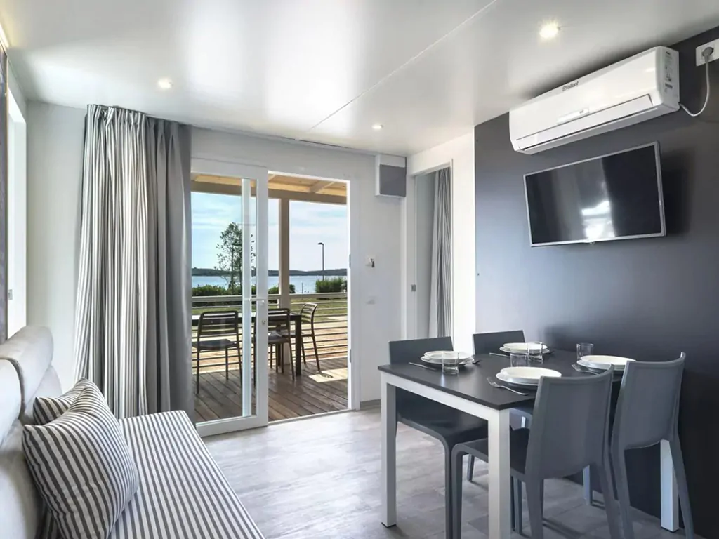 lodge-deluxe-sea-view-campsite-bivilage