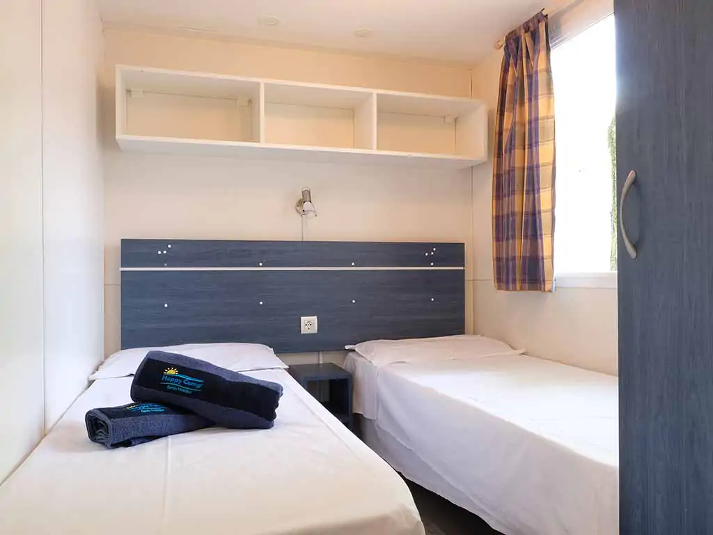 mobile-home-happy-plus-bedroom-2-4