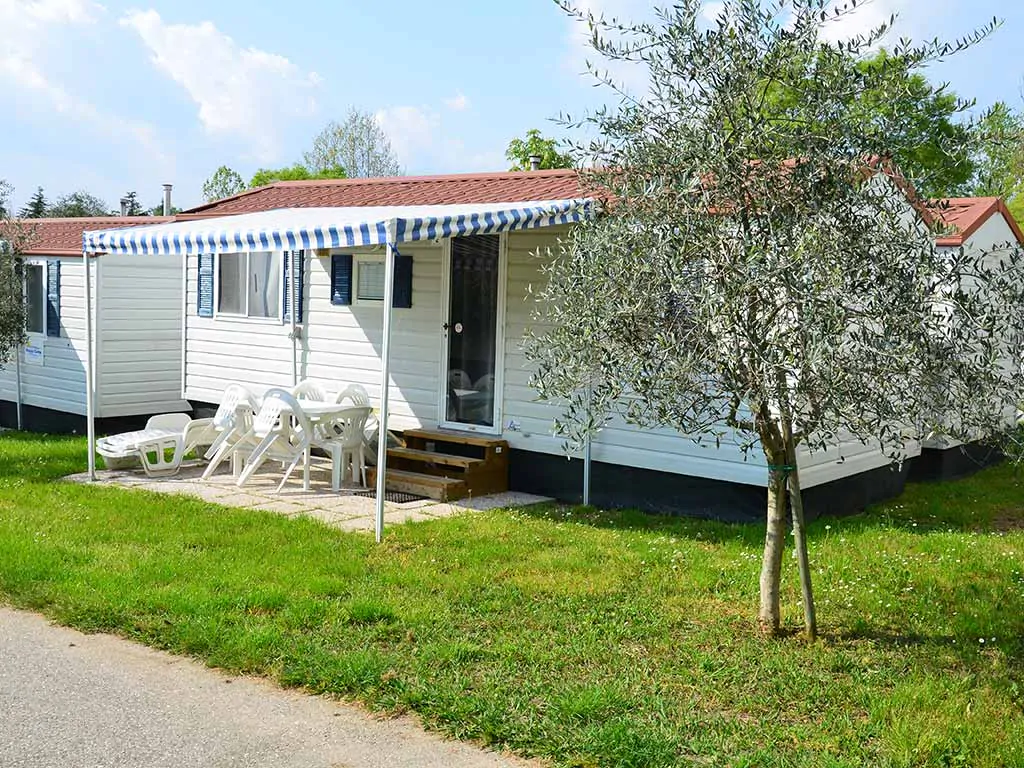mobile-home-happy-standard-exterior-4-8