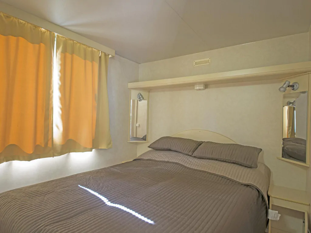 mobile-home-type-a-superior-interior-bedroom