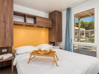 strasko-mobile-home-adria-superior-interior-bed-room
