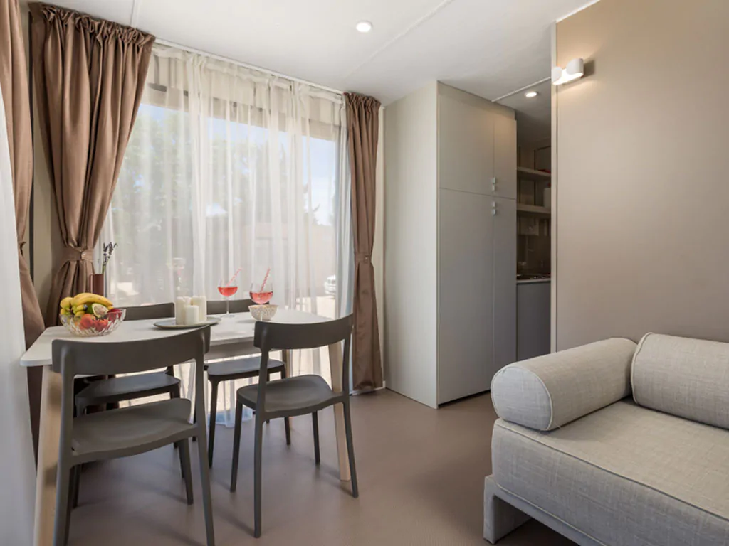 strasko-mobile-home-adria-superior-interior-living-room-i