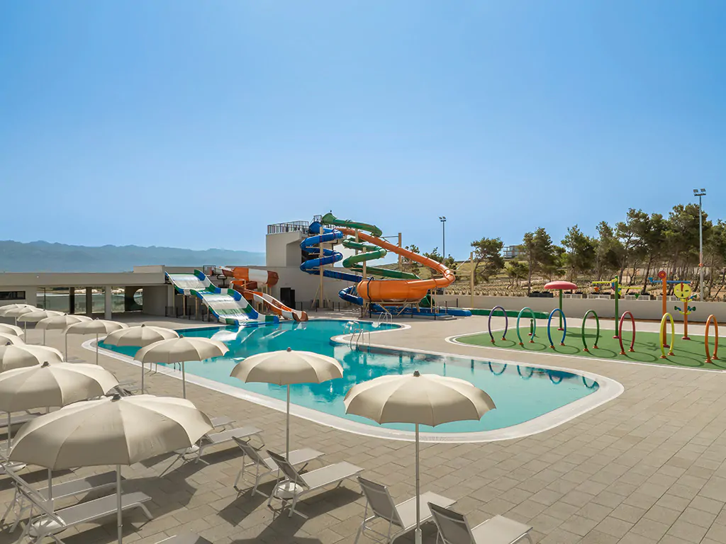 aminess-avalona-camping-resort-outdoor-pool-view