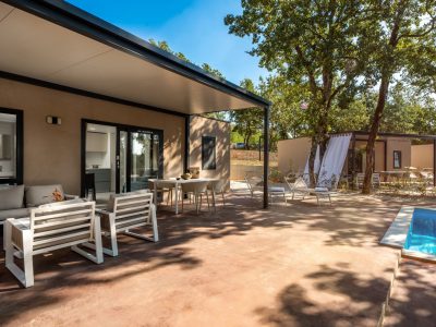 banki-green-istrian-village-mobile-home-exterior-terrace-pool-ii