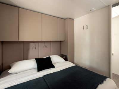banki-green-istrian-village-mobile-home-interior-double-bed