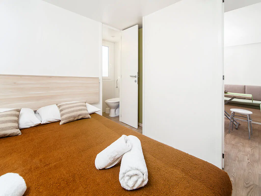 camping-paklenica-bluesun-interior-of-bedroom-in-mobile-homes-for-8