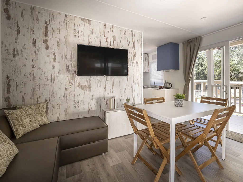 campsite-valkanela-mobile-home-forest-escape-interior-living-room