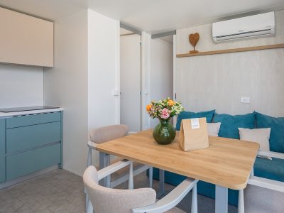 aminess-avalona-camping-resort-family-premium-holiday-home-interior-kitchen-living-room