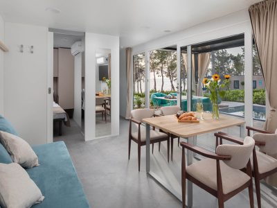 aminess-avalona-family-luxury-holiday-home-pool-terrace