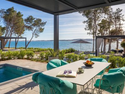 aminess-avalona-luxury-holiday-home-pool-sea-view-terrace-2