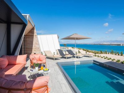 aminess-avalona-luxury-mare-glamping-villa-pool-exterior-sea-view