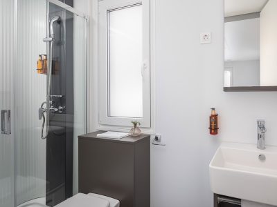 aminess-avalona-premium-holiday-home-interior-bathroom