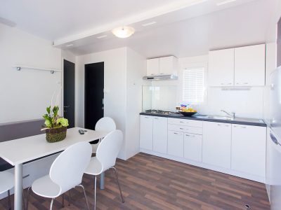 camping-park-umag-mobile-home-lavanda-kitchen-living-room