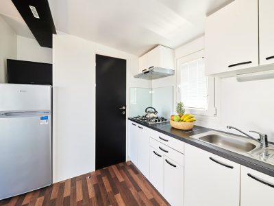 campsite-park-umag-mobile-home-lavanda-interior-kitchen-living-room